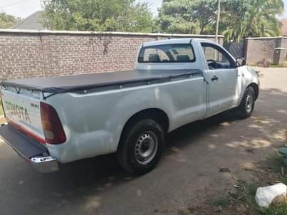 used toyota hilux