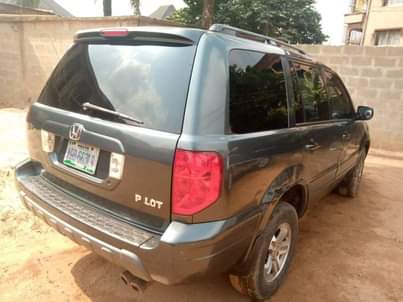A picture of 2003 Honda Pilot 4 by 4