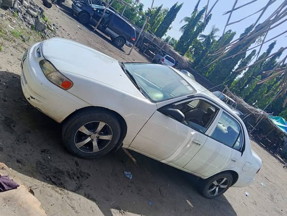 A picture of Toyota Corolla okerejuowolo automatic transmission working 1 9 Se 150k