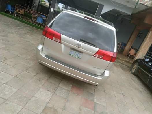 A picture of 4 5m highest grade Toyota sienna with AC Everything is