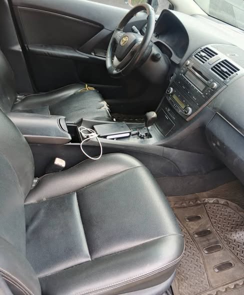 A picture of Clean Used 2013 Toyota Avensis Thumb Start