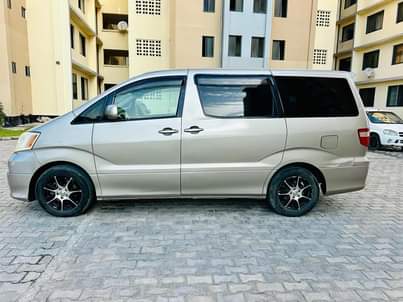 toyota alphard