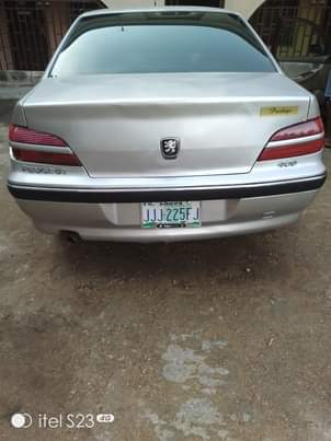 A picture of Super Clean and sound Peugeot 406 prestige Strong E10 Engine