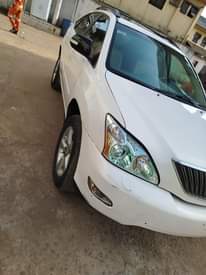 A picture of Lexus Rx 350