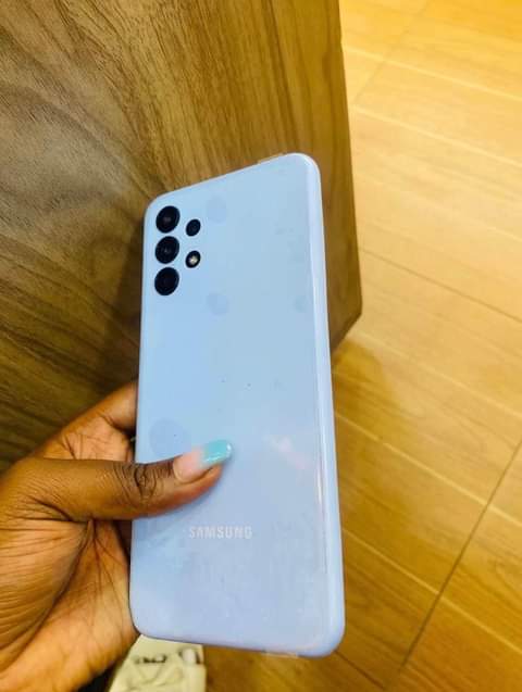 A picture of SAMSUNG A13