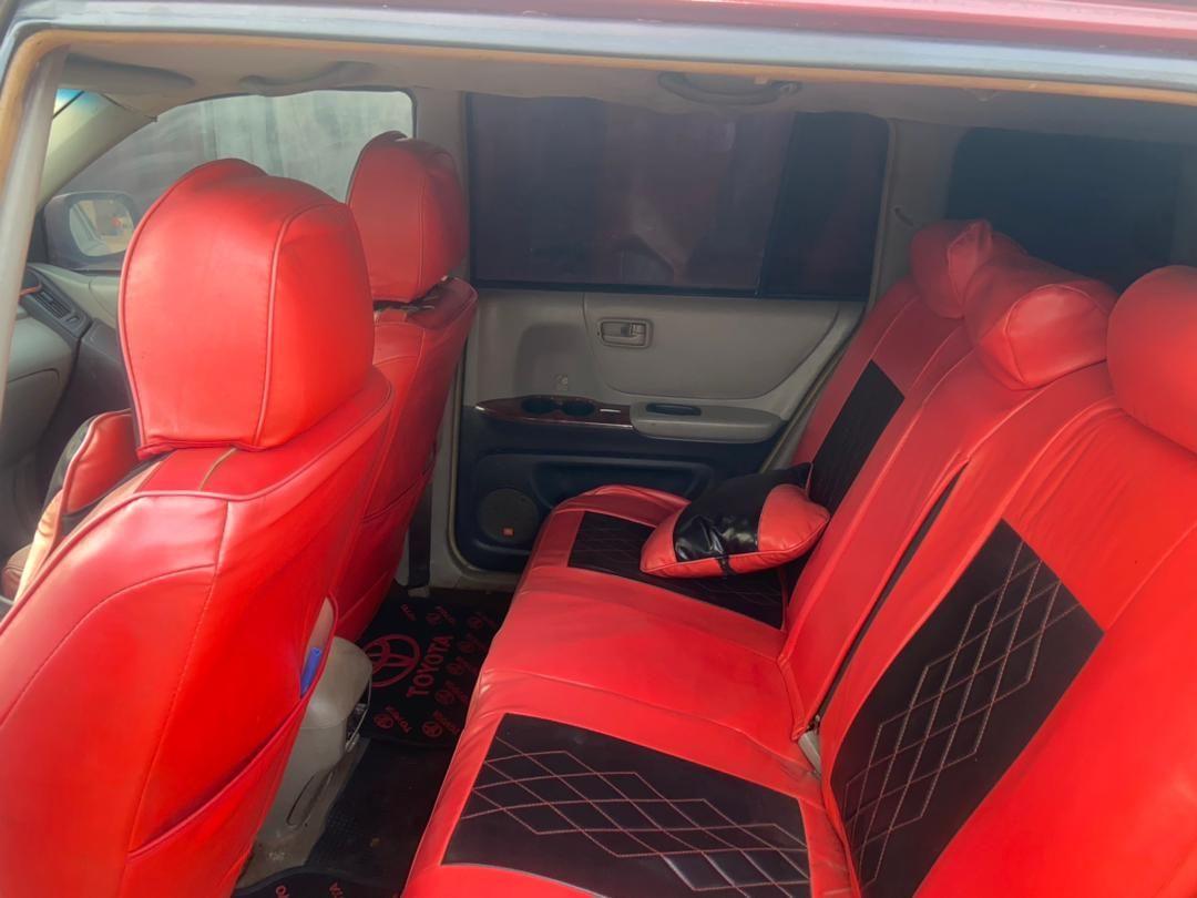 A picture of Toyota highlander 2005