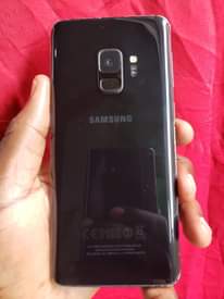 A picture of SAMSUNG S9. AT 240000. FIXED PRICE 