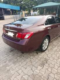 A picture of Distress Very Sharp Lexus ES 350 2008 2009 Model