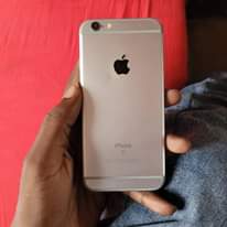 A picture of iPhone 6s 64gb njoo na ofa yako 0655695769 fingerprint haipo