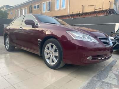 A picture of Lexus es350 Year 08