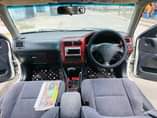A picture of TOYOTA CARINA SI 0716 565650
