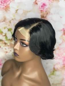 A picture of Pixie Wig yenye Closure