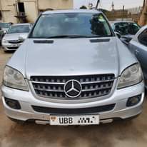 A picture of ML350 2006 38M