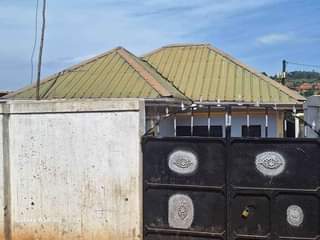 A picture of HOUSE ON QUICK SALE