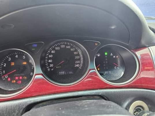 A picture of REGISTERED 2004 LEXUS ES330