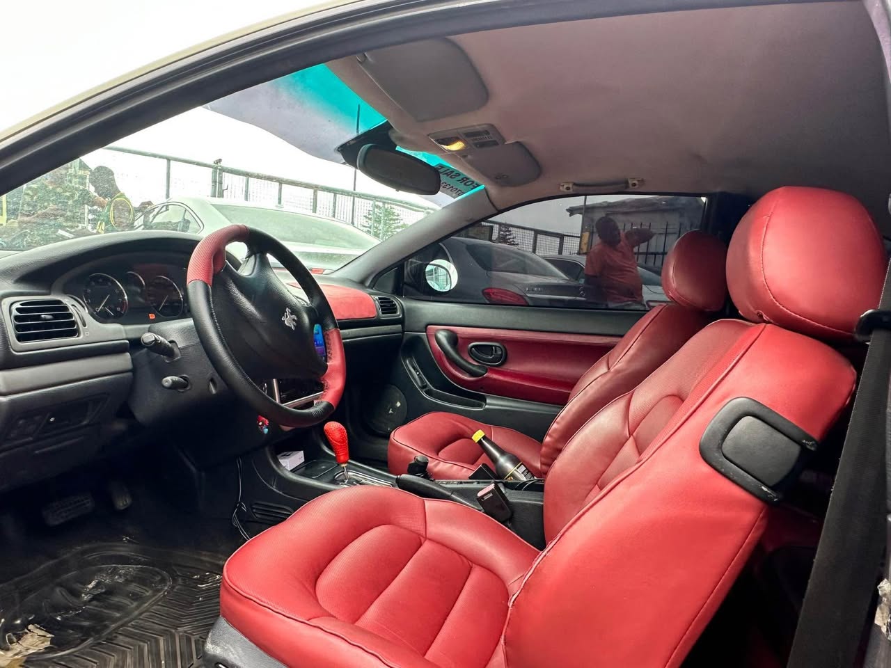 A picture of Peugeot 406