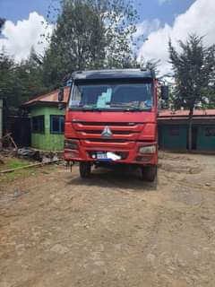 sino trucks