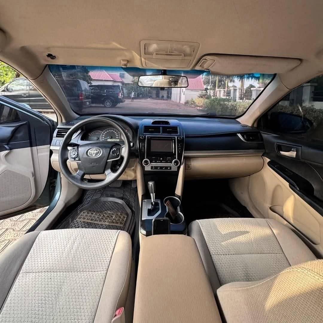A picture of VERY CLEAN 2014 TOYOTA CAMRY nPRICE