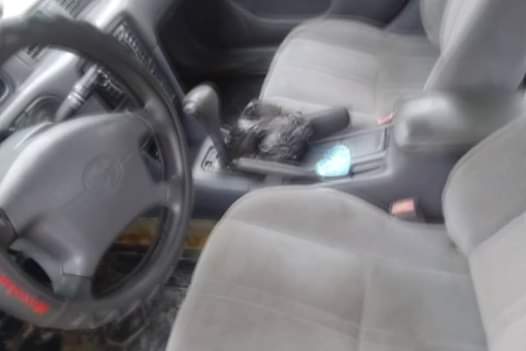 A picture of CLEAN TOYOTA CAMRY PENCIL DROP LIGHT