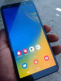 A picture of Samsung Galaxy a7 finger pemben gb128 ram4