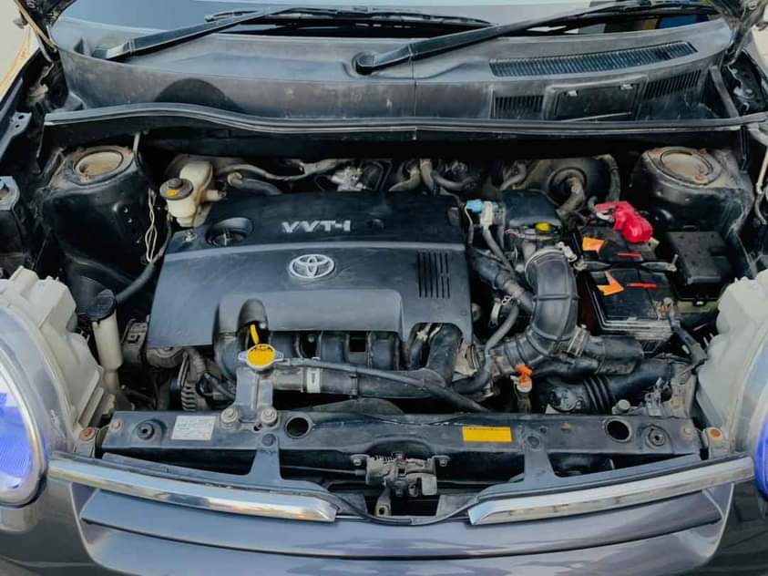 A picture of NGALAWA CAR DEALERS TOYOTA SIENTA Year. 2007 Full A c
