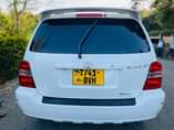 A picture of Toyota Kluger Price 20 Million Engine 2AZ 2360cc Petrol fuel