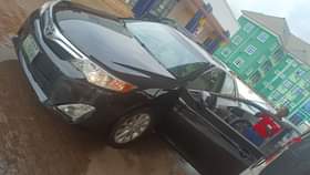A picture of One year used Toyota Camry 2013 XLE First body 4plugs