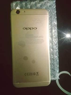 A picture of Oppo F1s