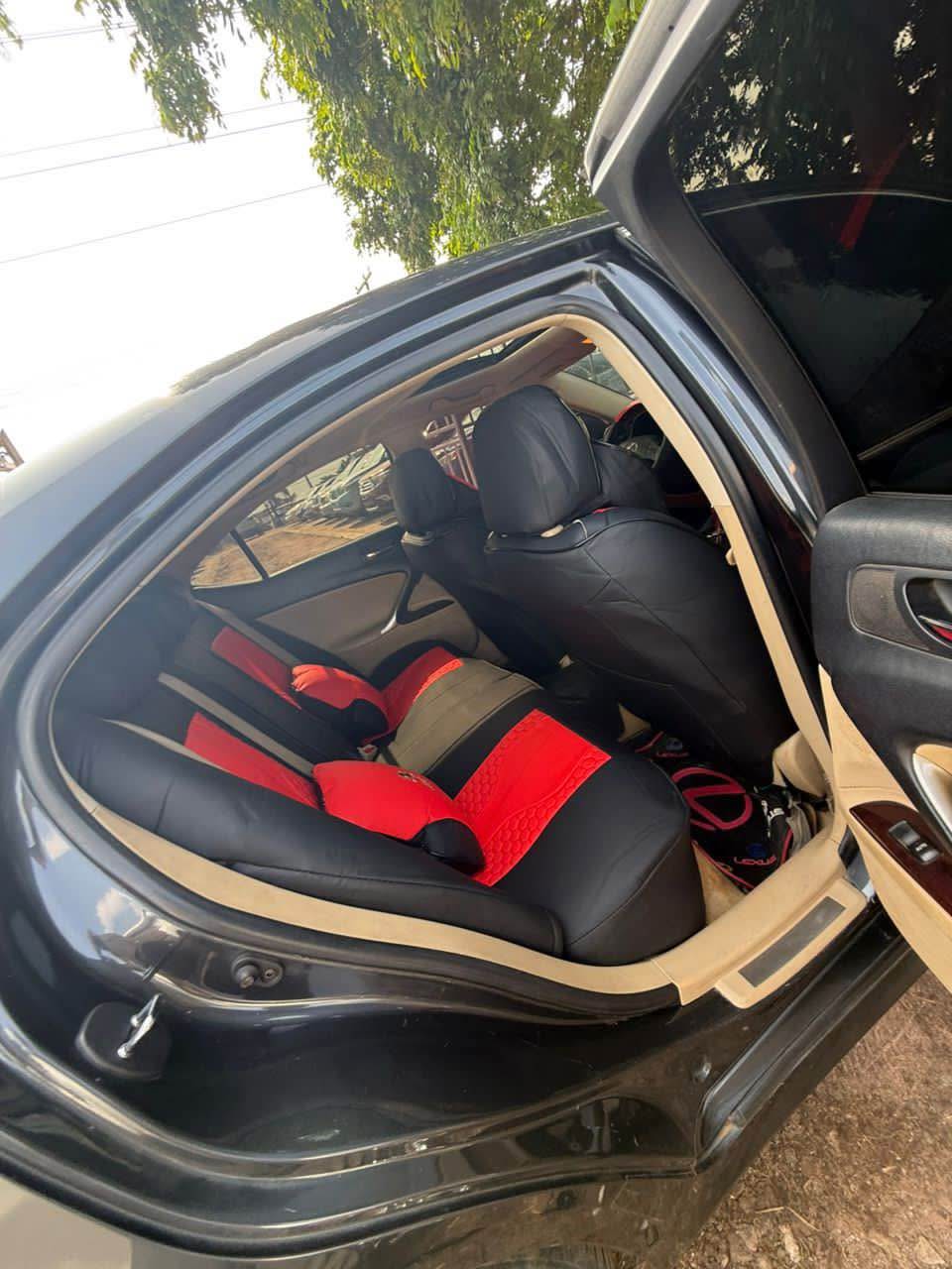A picture of Lexus IS 350 2007 model
