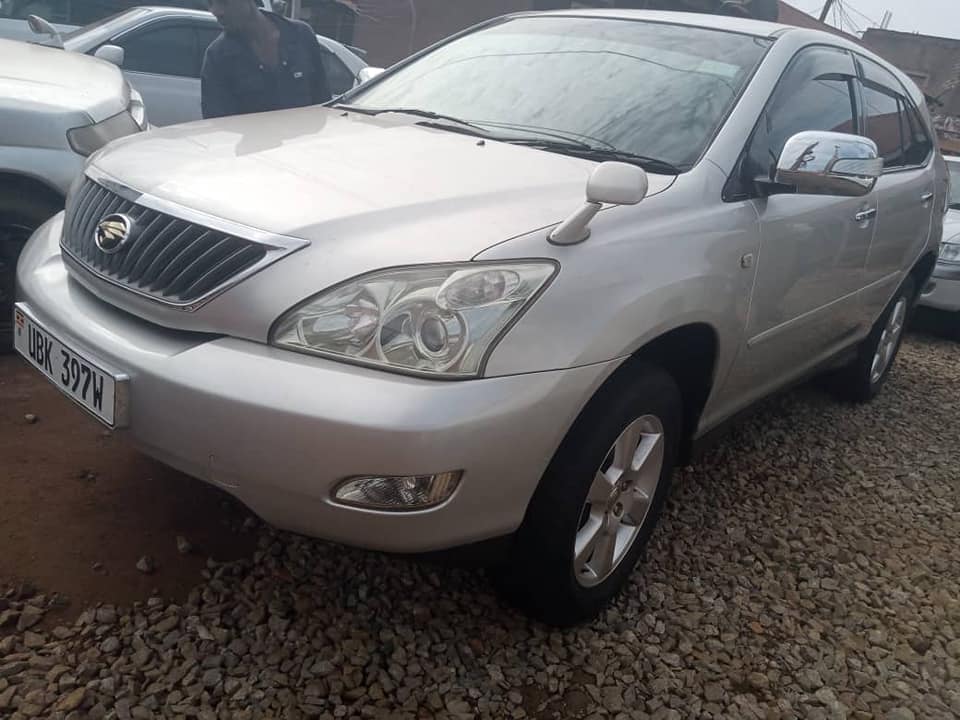 A picture of Toyota Harrier