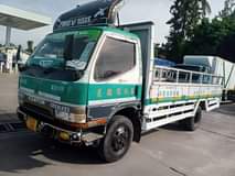 A picture of 1990 Mitsubishi Canter Green