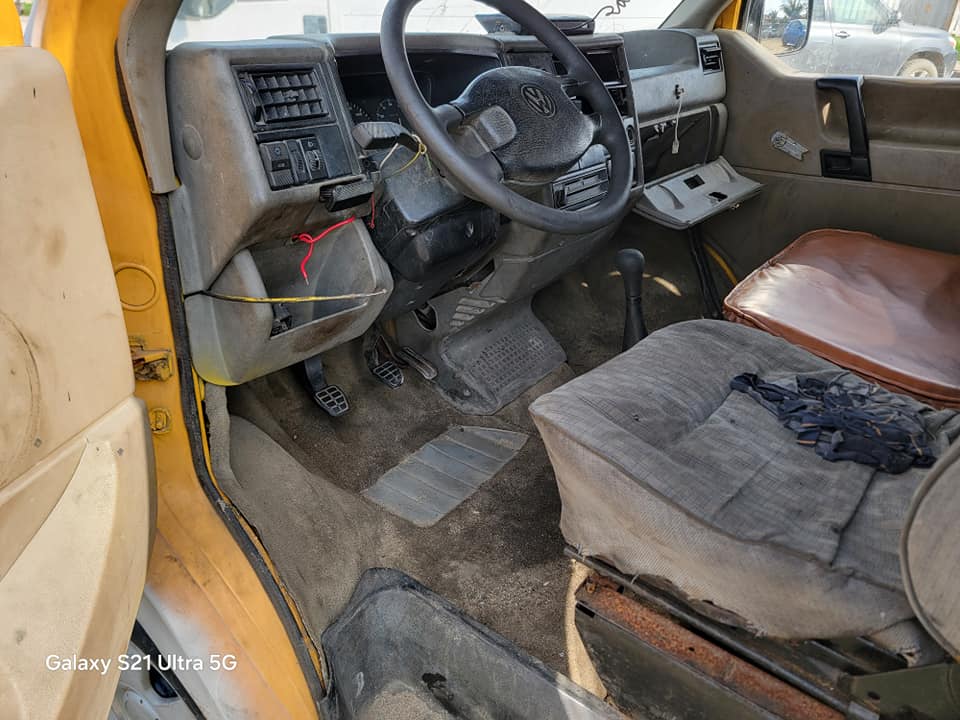 A picture of Volkswagen T4 bus.....Nigeria used
