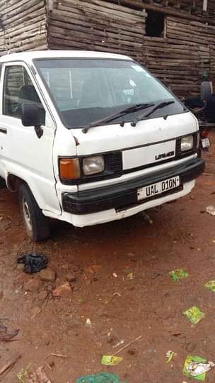 A picture of Townace 9 5m CALL 0701488581 WHAT S APP 0776417404