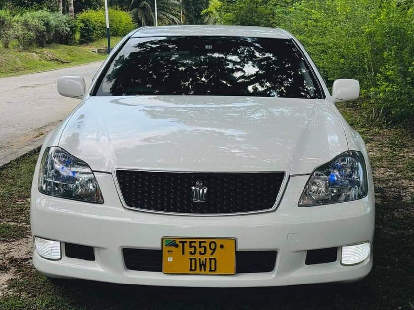 A picture of 2006 Toyota Crown