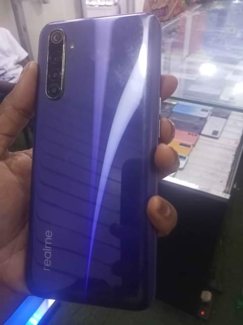 realme phones