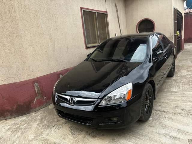 A picture of HONDA ACCORD 2007