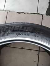 A picture of 245 45 20 Runflat