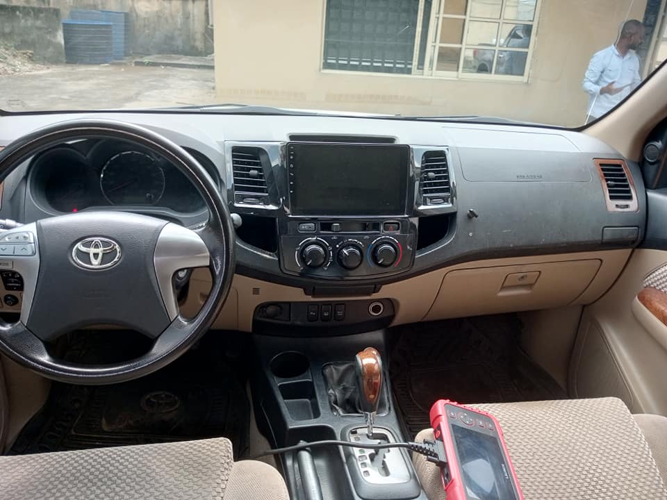A picture of Toyota Fortuner 2014