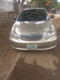 A picture of 2005 corolla