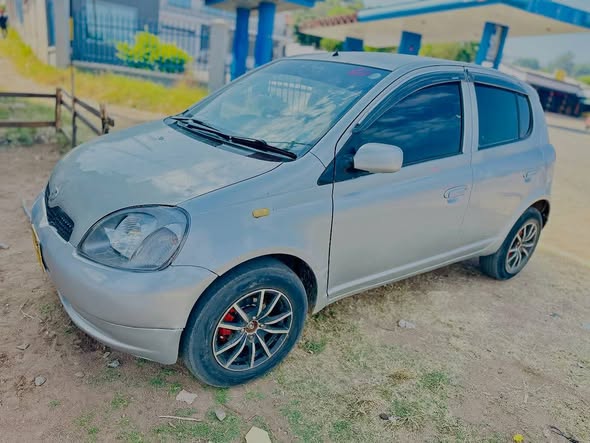 A picture of TOYOTA VITZ Rs Bei 5 9million Tu Iko Mwanza Gearbox