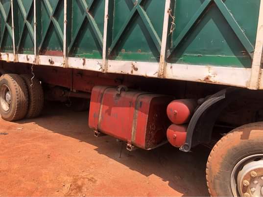 A picture of AWOOF USED MAN TRUCK 12TIRES