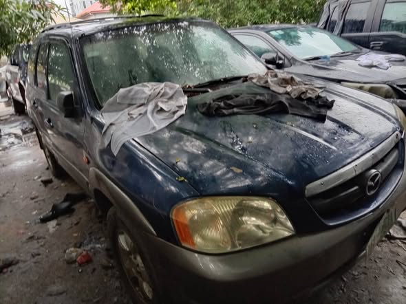 A picture of Super distress sales registered Mazda tribute 2008 model