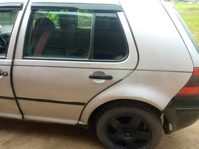 A picture of 2005 Golf 2005