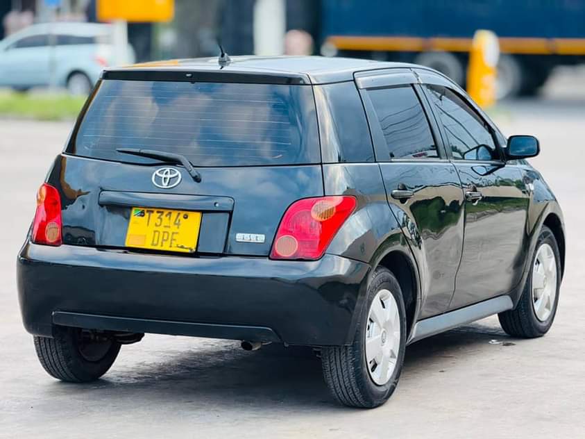 used toyota ist