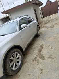 A picture of Infinity FX35 2005 Model