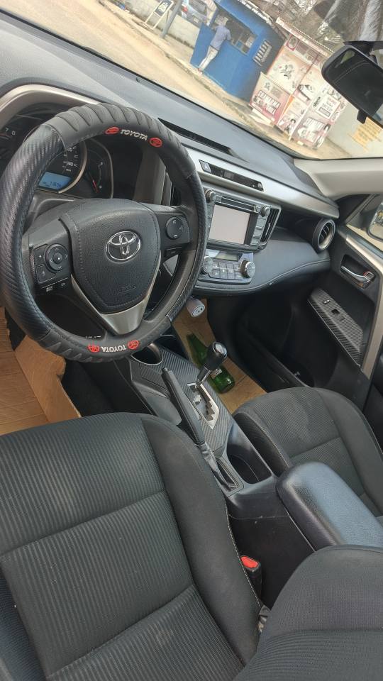 A picture of 2015 Toyota rav4