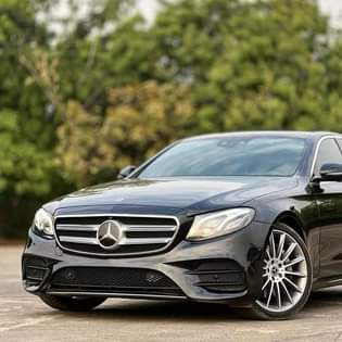 A picture of Super Clean foreign Used 2018 Mercedes Benz E300