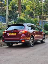A picture of Subaru Outback 2014