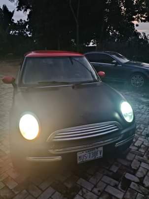 A picture of Mini Cooper 2003