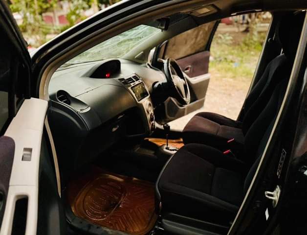 A picture of Toyota VITZ